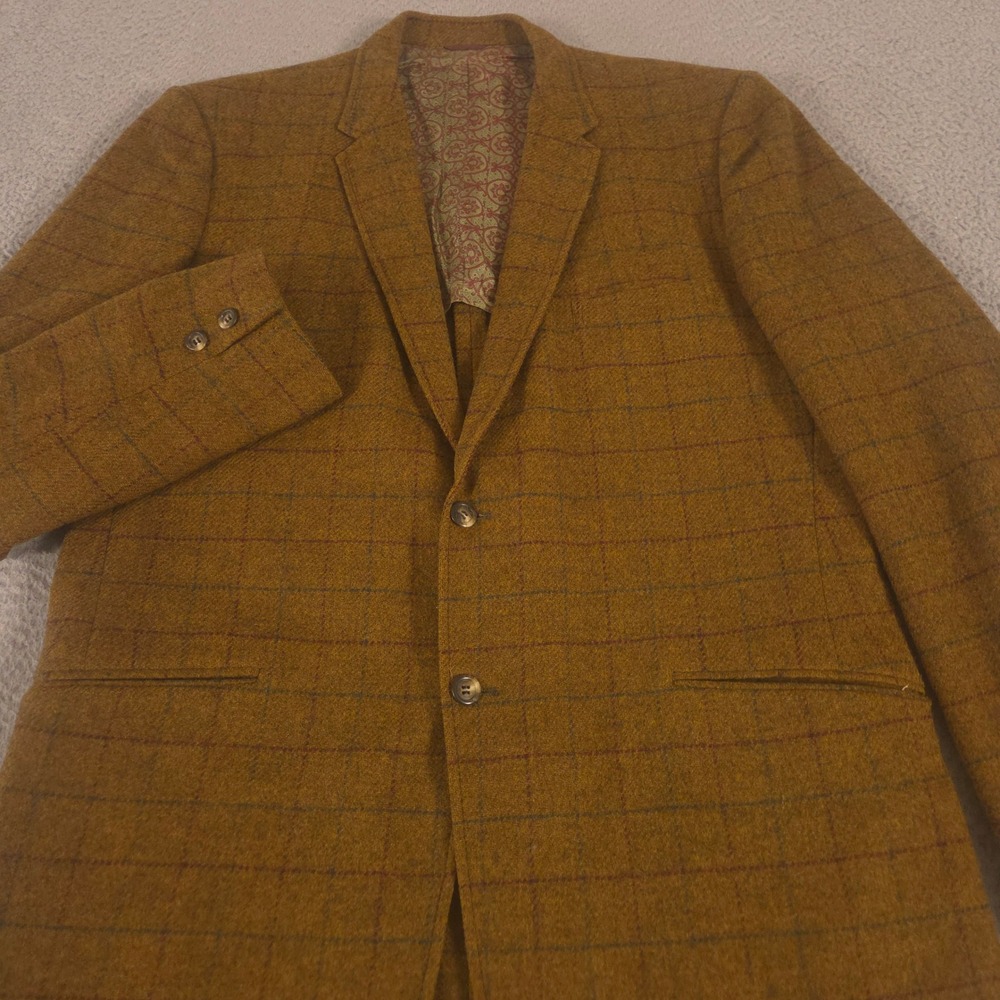 VINTAGE Clubman Sport Coat Mens 44R Brown Plaid Wool Tweed Union Made Jacket 60s